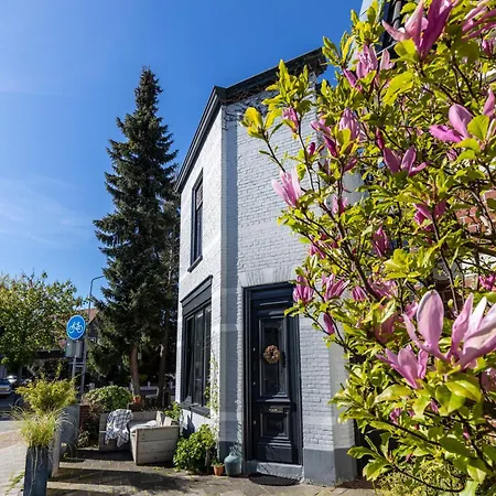 22 Minuten Amsterdam En Utrecht بيت ضيافة هيلْفِرسوم