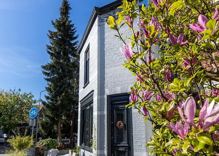 22 Minuten Amsterdam En Utrecht 招待所 希佛萨姆